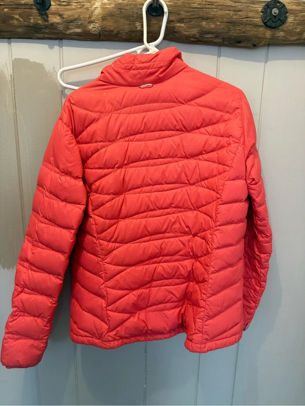 Eddie Bauer Women's Jacket in Coral and Light Gray